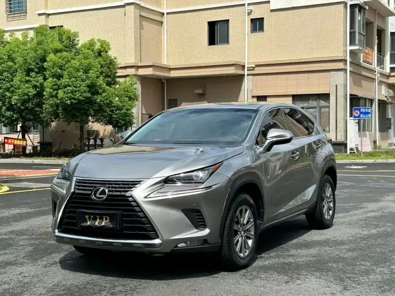 Lexus NX, 2018