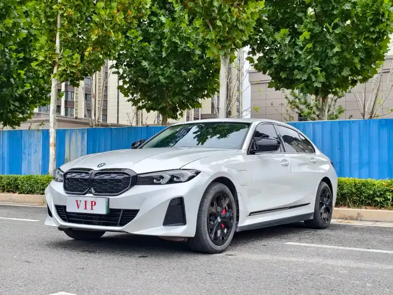 BMW i3, 2024