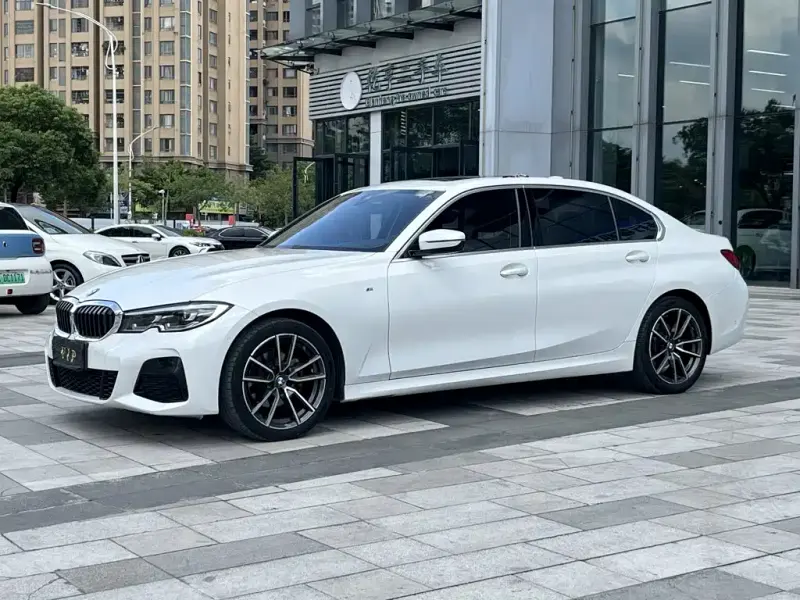 BMW 3 Series, 2021