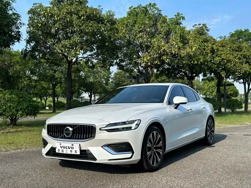 Volvo S60, 2023