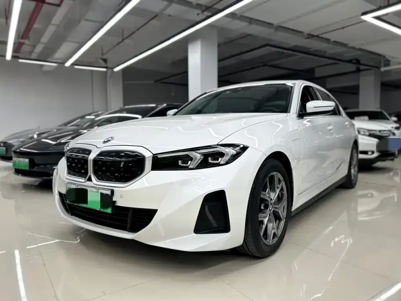 BMW i3, 2023