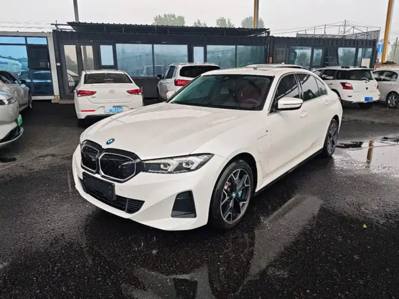 BMW i3, 2024