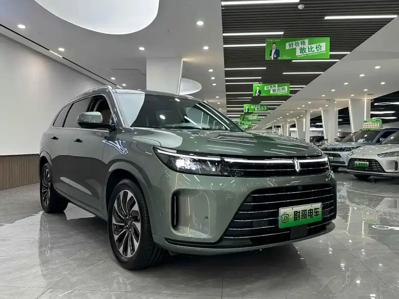 AITO M7, 2023