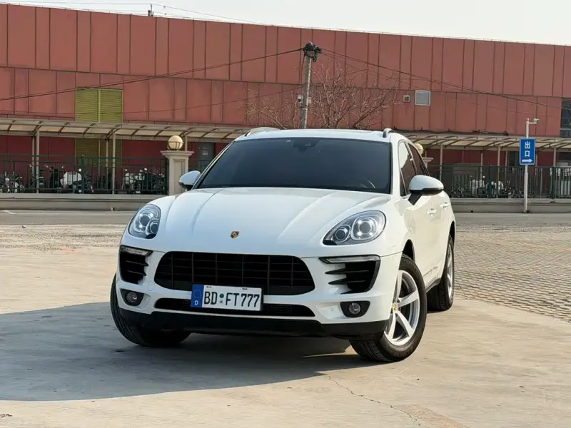 Porsche Macan, 2016