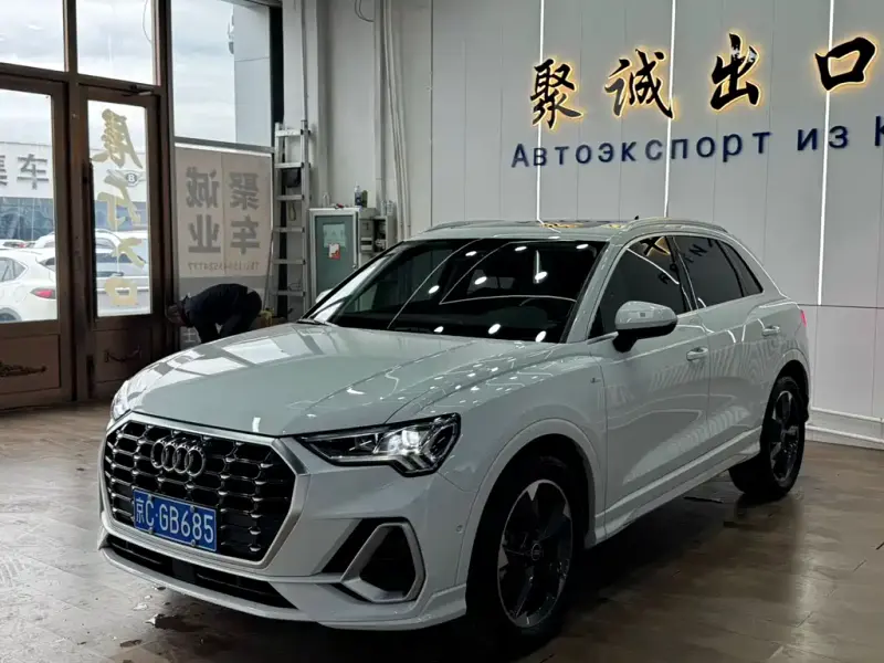 Audi Q3, 2022