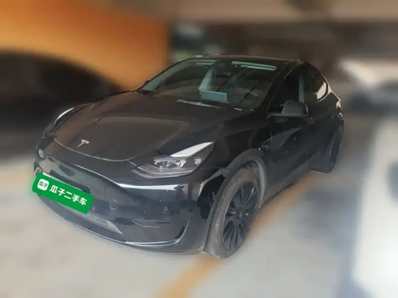 Tesla Model Y, 2023