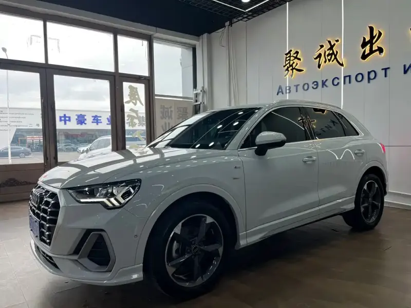 Audi Q3, 2023