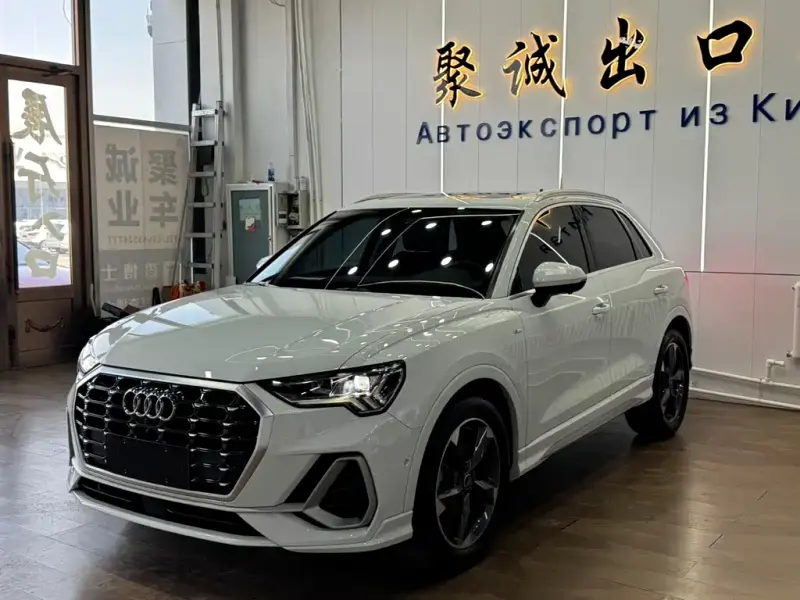 Audi Q3, 2022