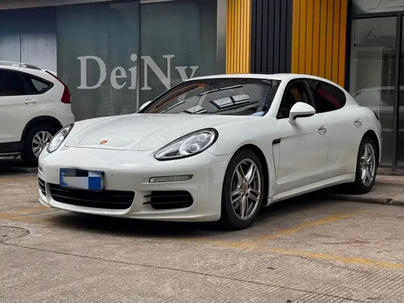 Porsche Panamera, 2016