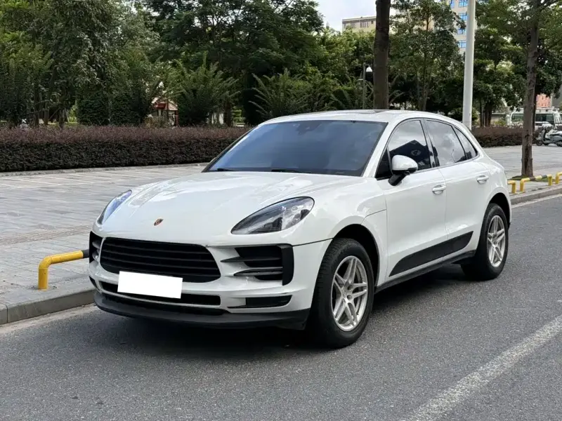 Porsche Macan, 2021