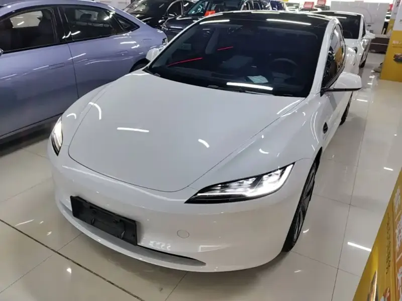 Tesla Model 3, 2024