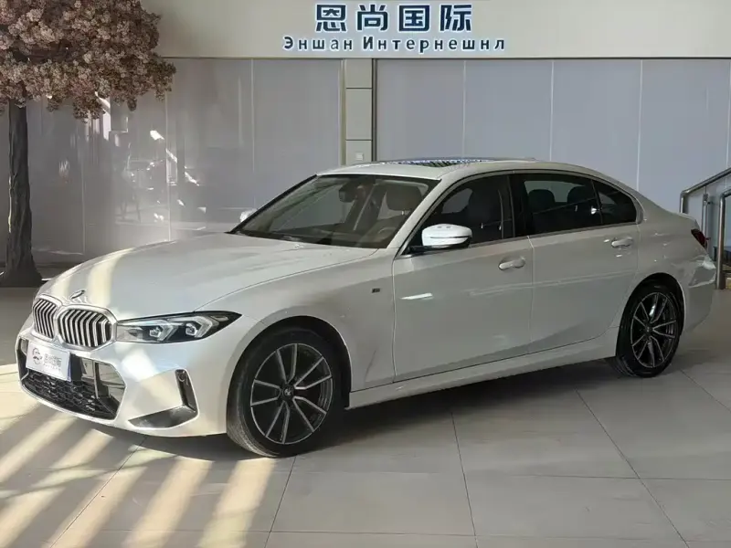 BMW 3 Series, 2023