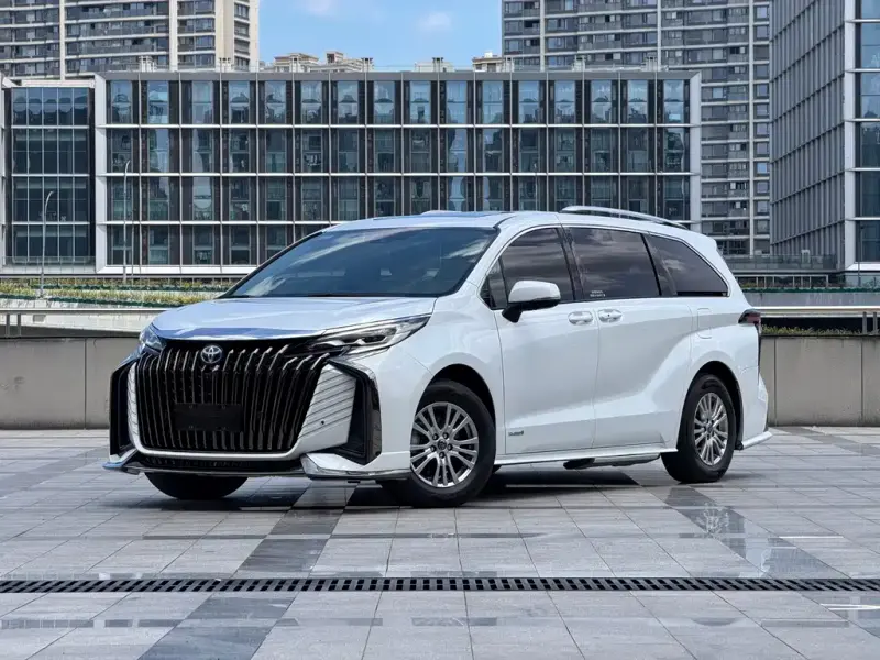 Toyota Sienna, 2023