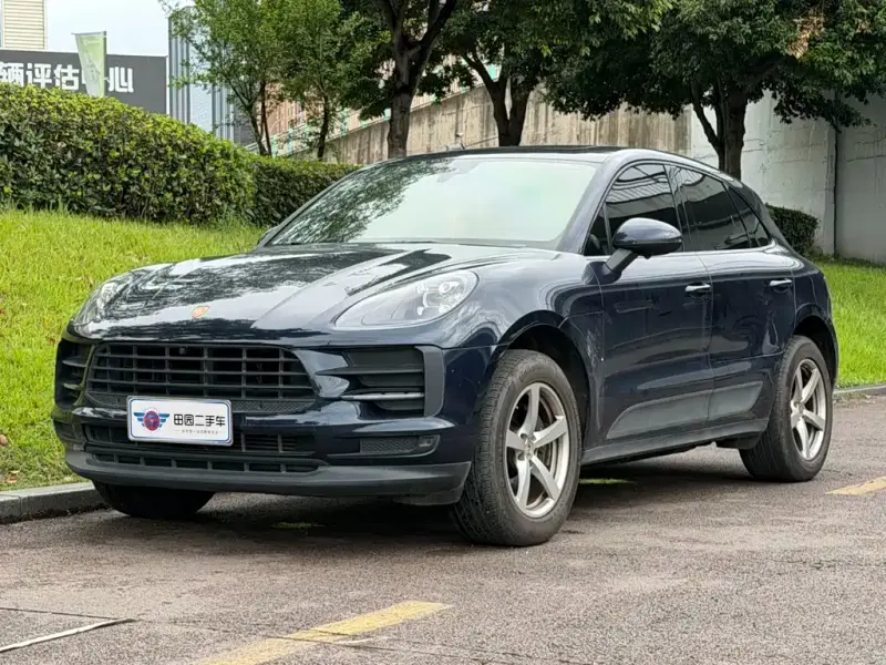 Porsche Macan, 2022