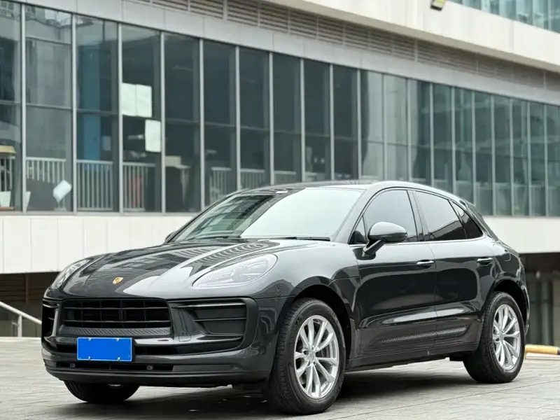 Porsche Macan, 2022