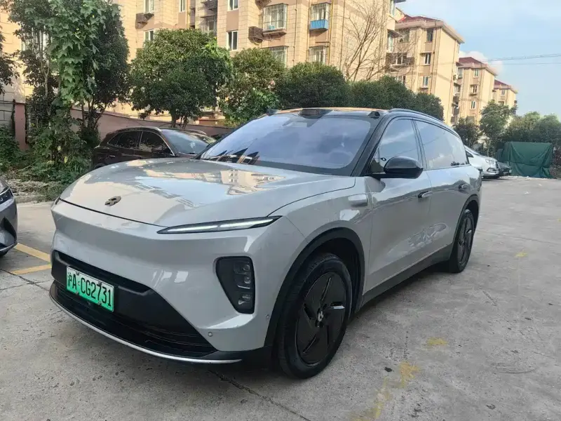 NIO ES8, 2023