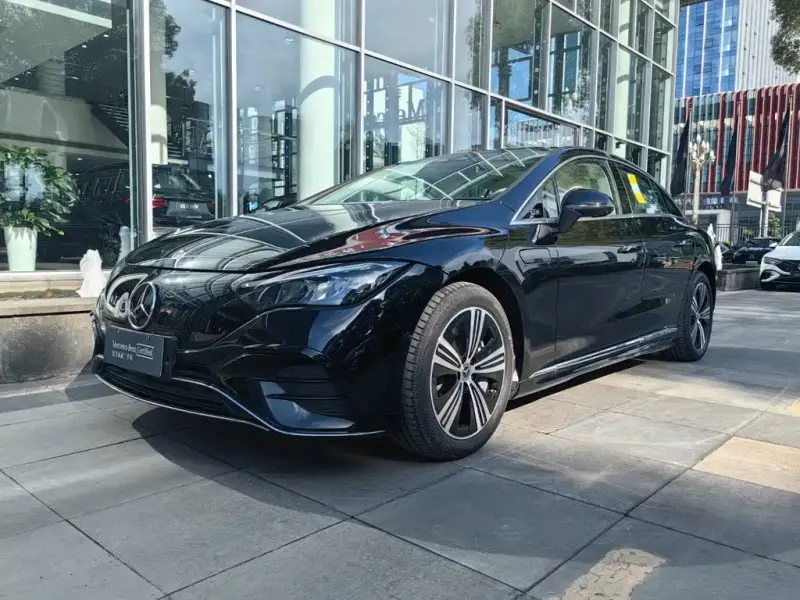 Mercedes-Benz EQE, 2025