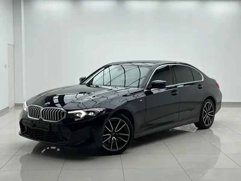 BMW 3 Series, 2023