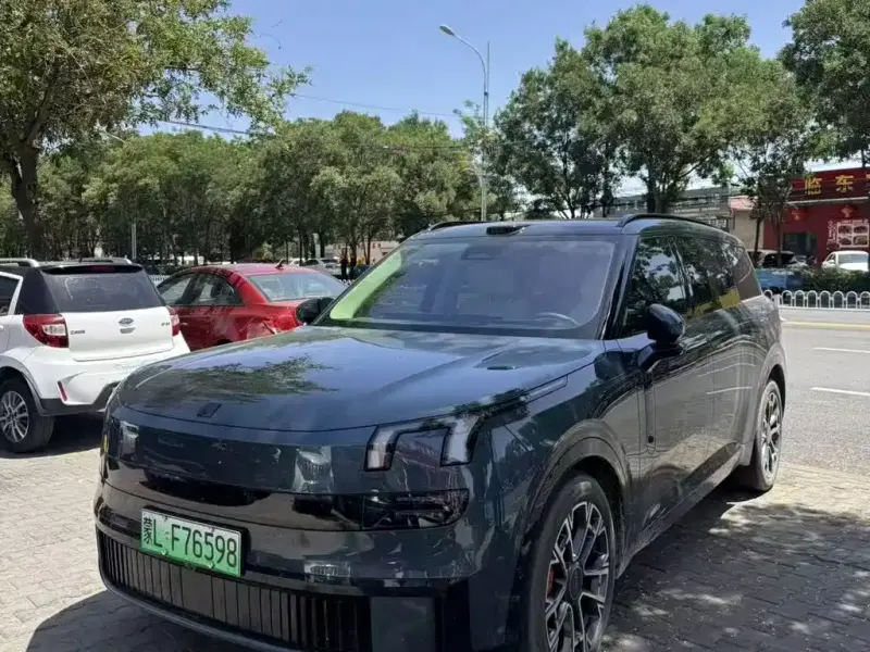 Lynk & Co 900, 2025