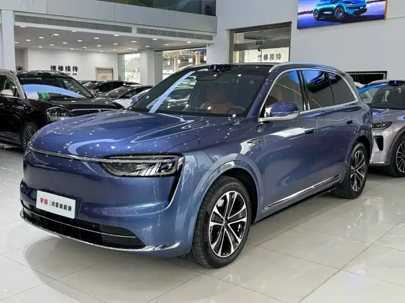 AITO M7, 2025