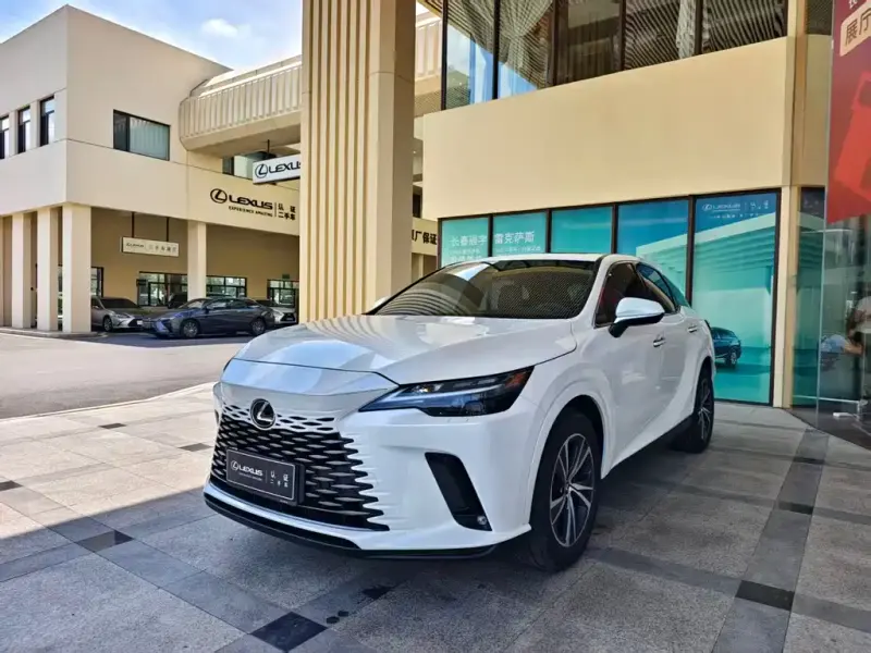 Lexus RX, 2025