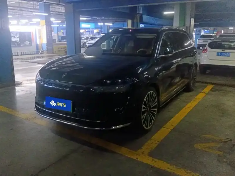 AITO M9, 2025