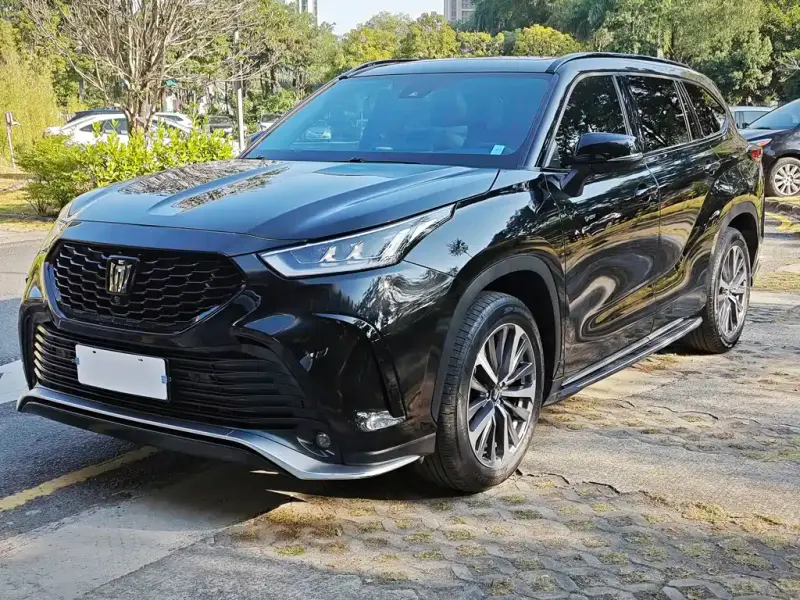 Toyota Crown Kluger, 2024
