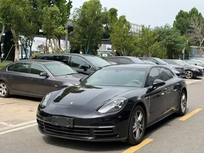 Porsche Panamera, 2017