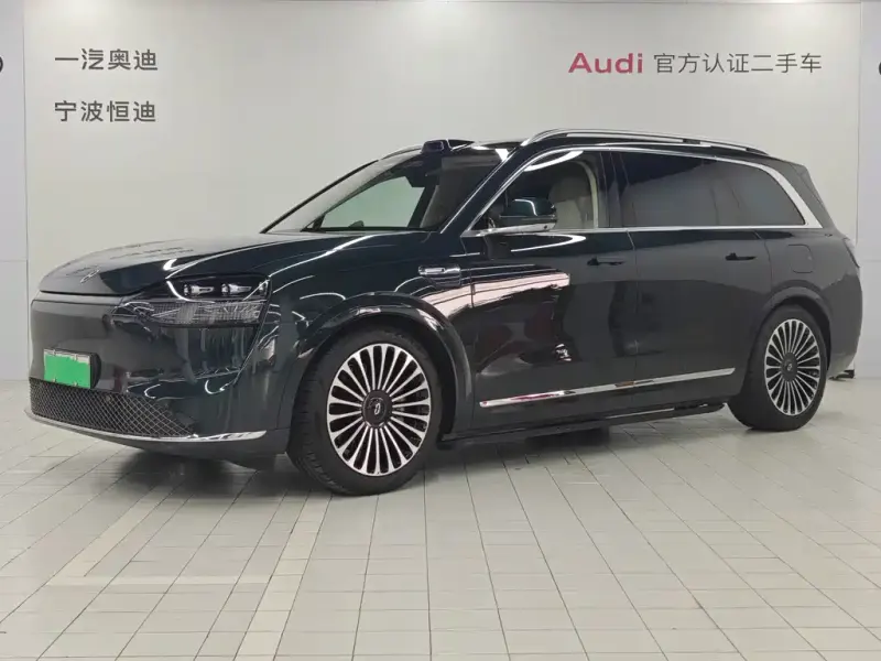 AITO M9, 2025