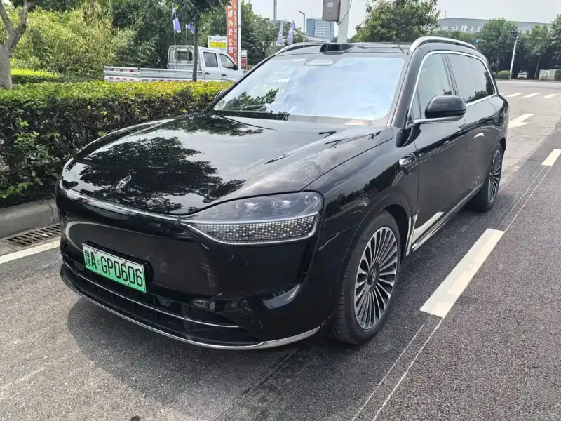 AITO M9, 2025