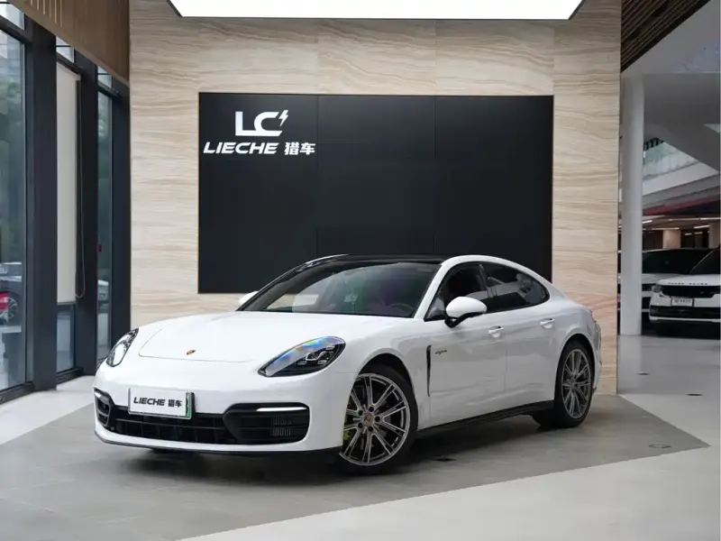 Porsche Panamera Hybrid, 2021
