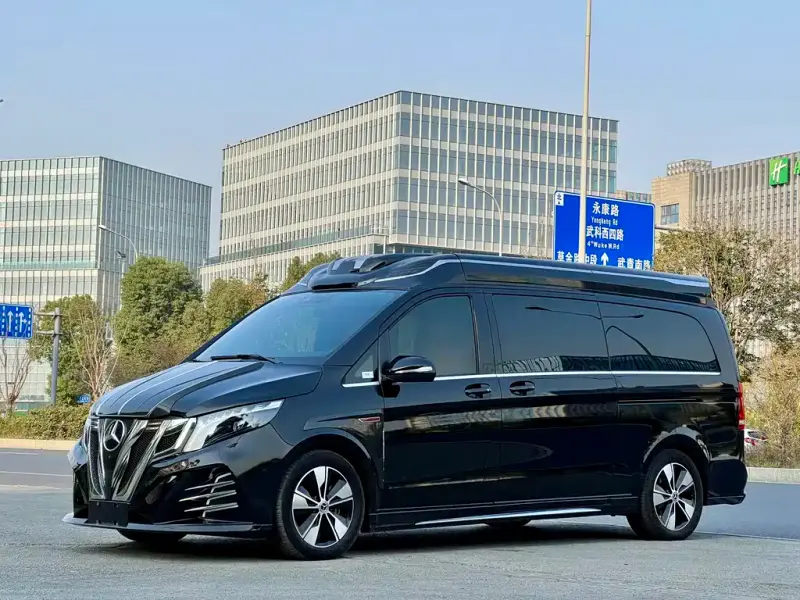 Mercedes-Benz V-Class, 2025