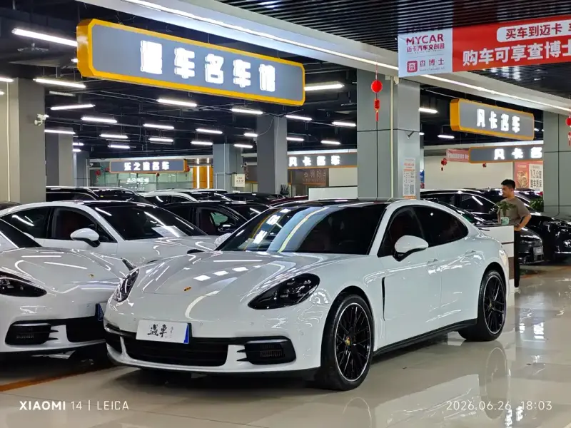 Porsche Panamera, 2019