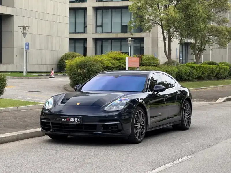 Porsche Panamera, 2017