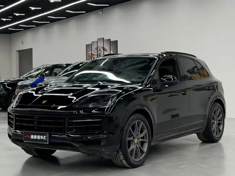 Porsche Cayenne, 2023