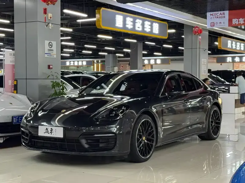 Porsche Panamera, 2021