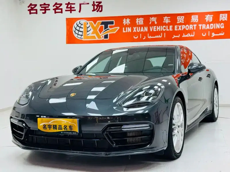 Porsche Panamera, 2022