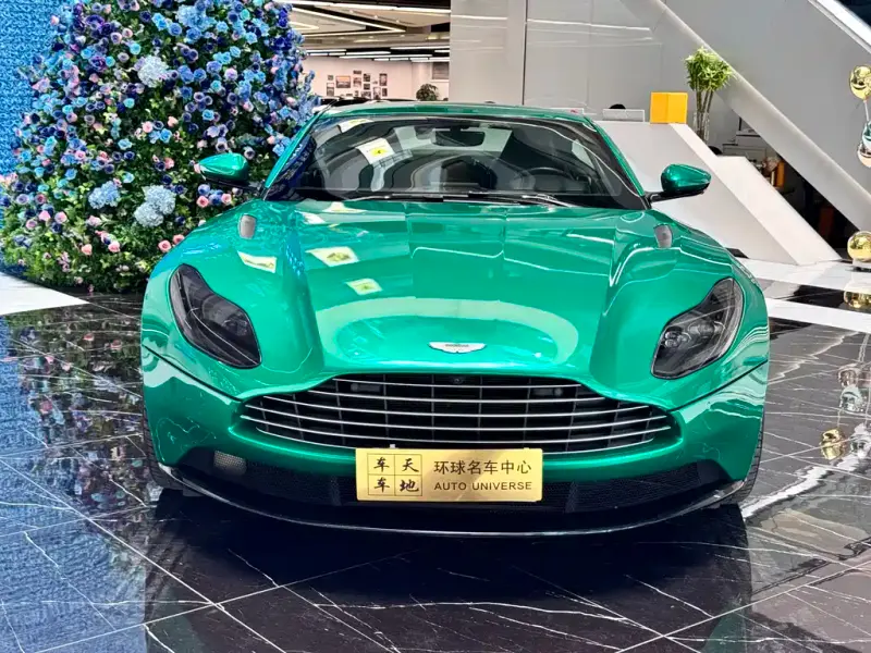Aston Martin DB11, 2019