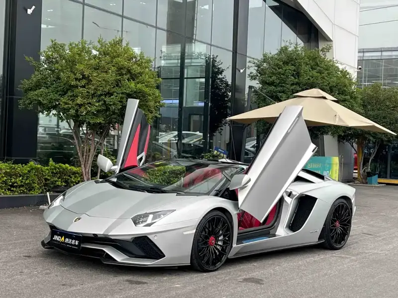 Lamborghini Aventador, 2018