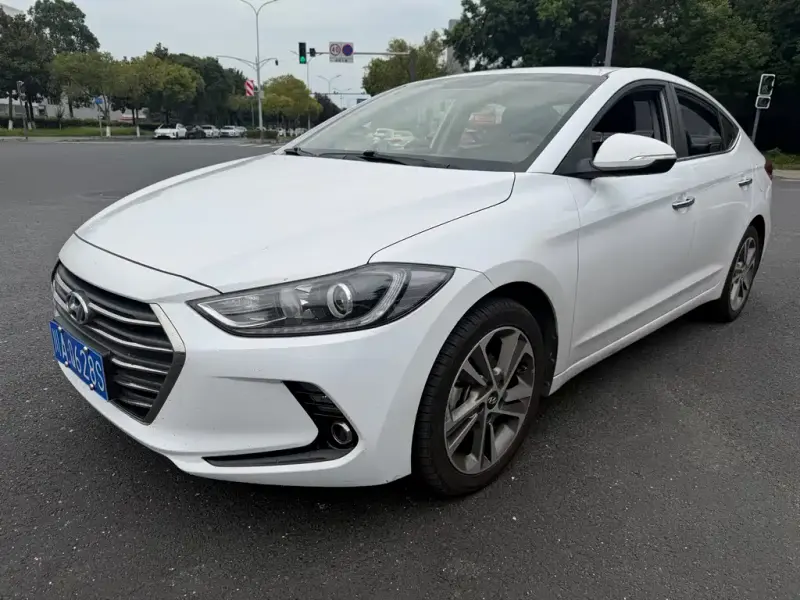 Hyundai Elantra, 2016