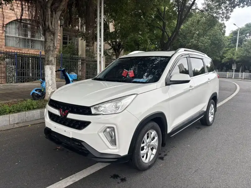 Wuling Hongguang S3, 2018