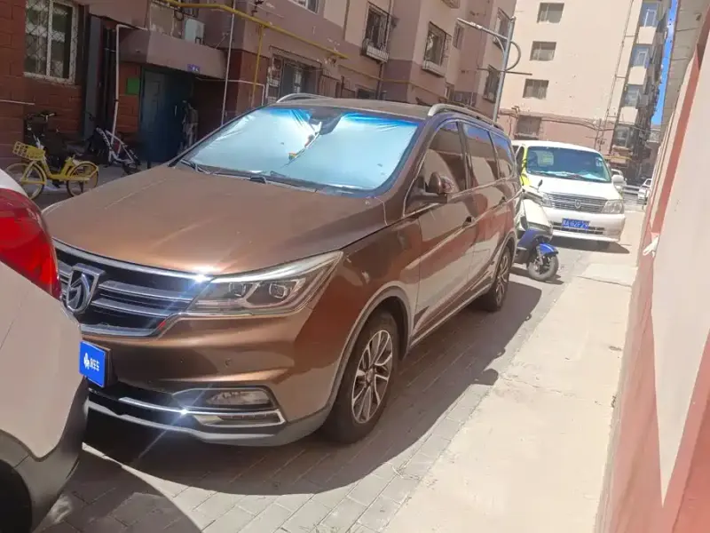 Baojun 730, 2017