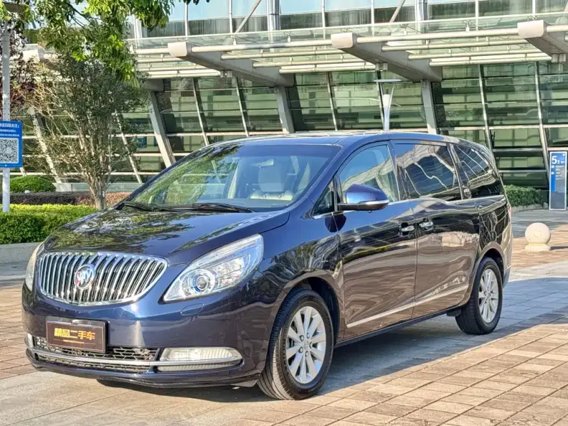 Buick GL8, 2013