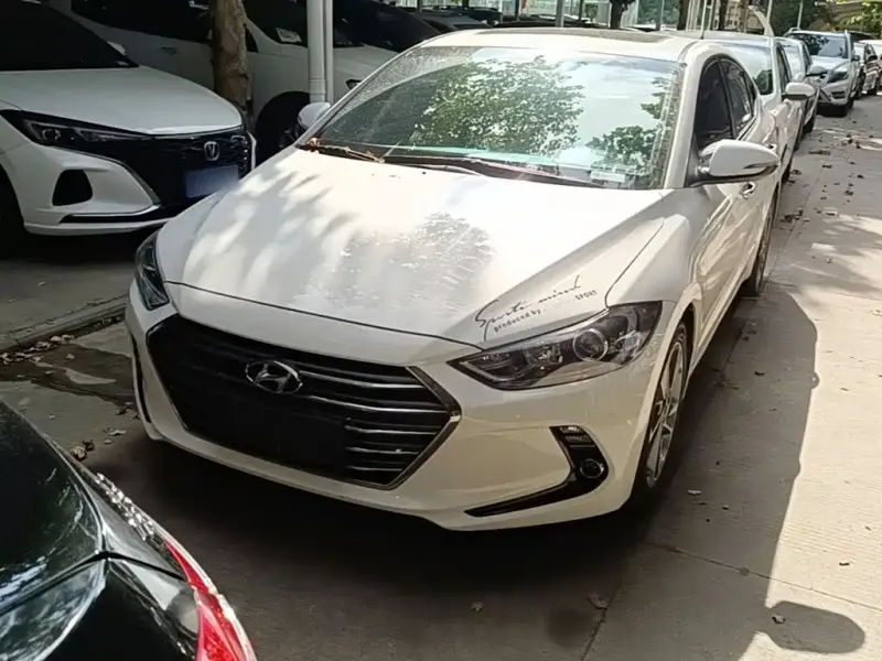 Hyundai Elantra, 2018