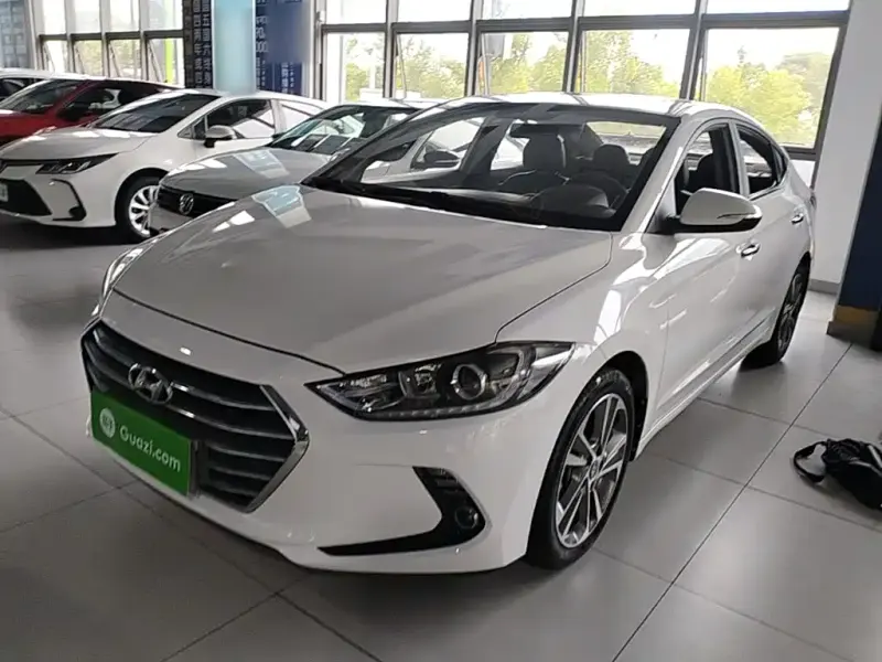 Hyundai Elantra, 2017