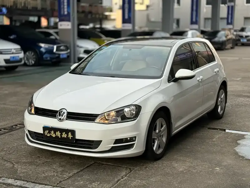 Volkswagen Golf, 2015