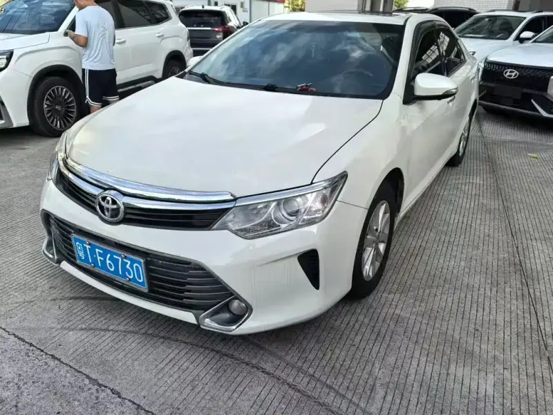 Toyota Camry, 2016