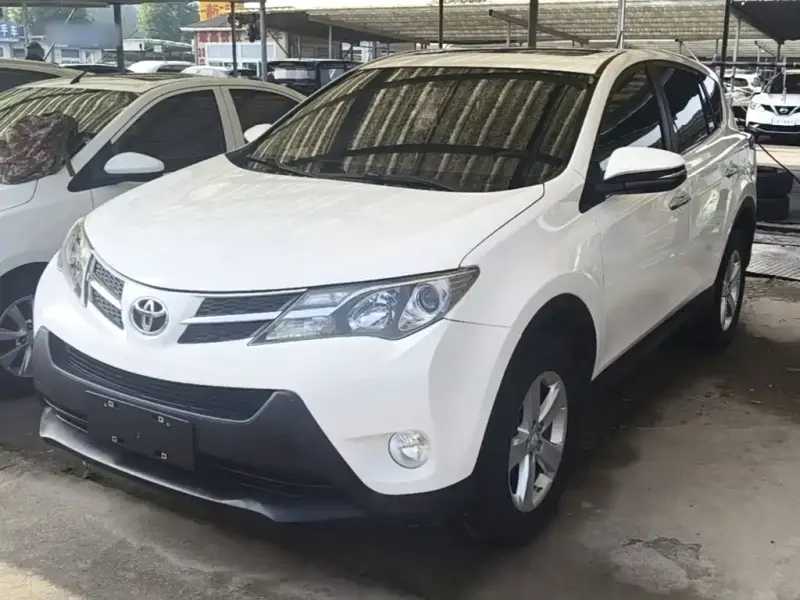 Toyota RAV4, 2015
