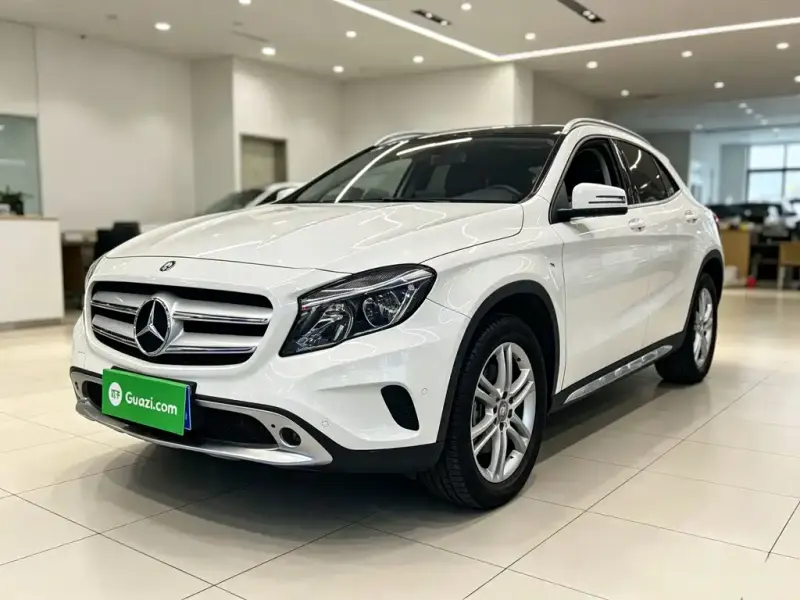 Mercedes-Benz GLA, 2016
