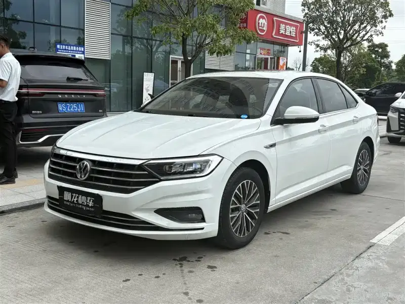 Volkswagen Sagitar, 2020